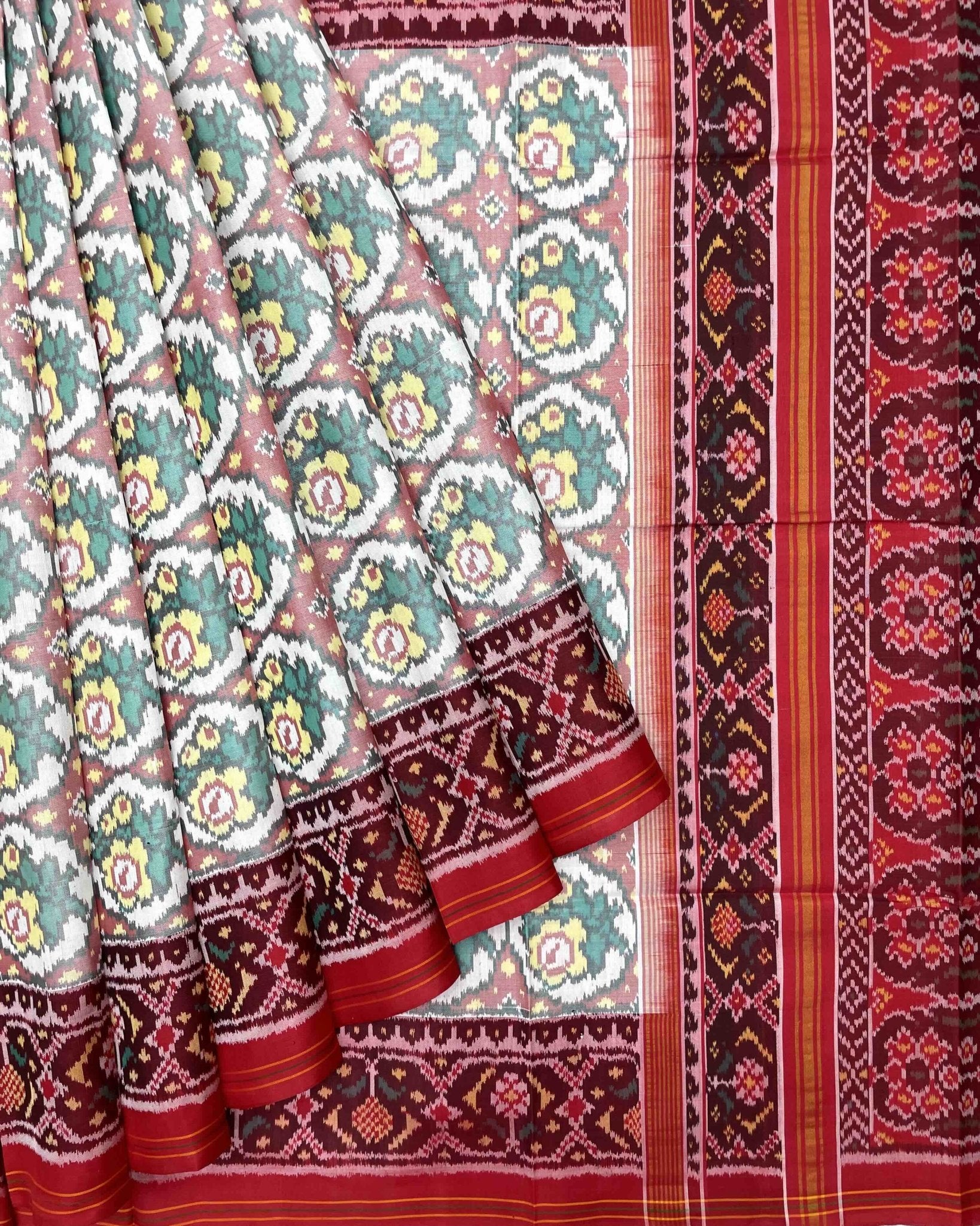 Red & White Flower Patola Saree - SindhoiPatolaArt