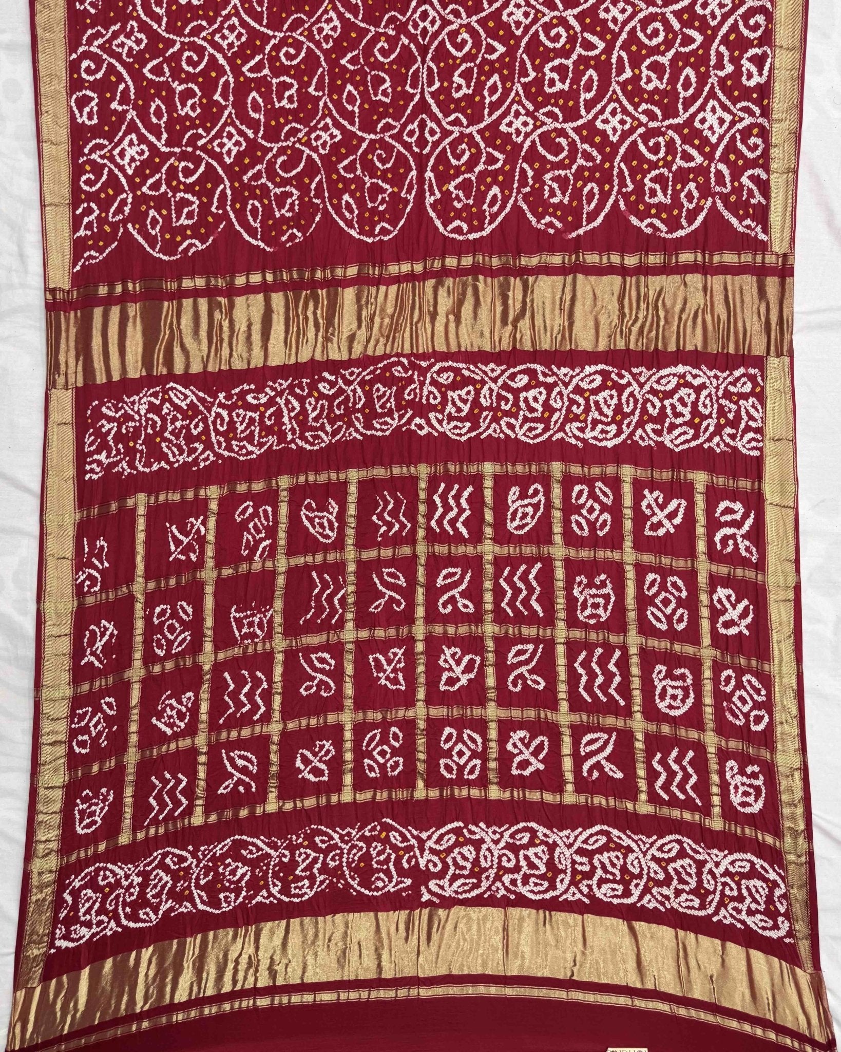 Red with Chex Pallu Gajji Silk Bandhani Saree - SindhoiPatolaArt