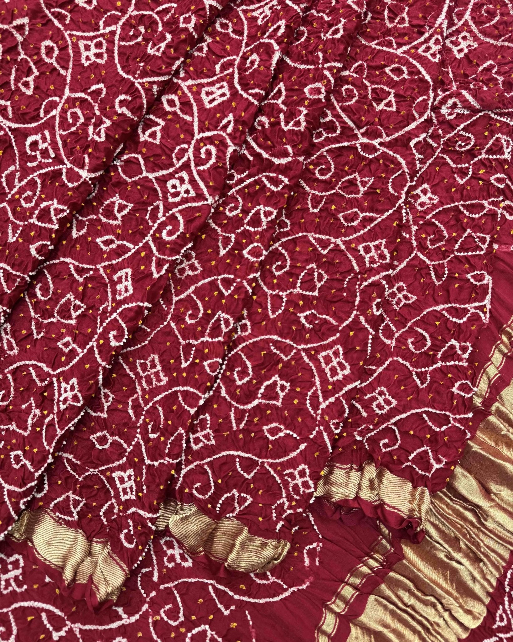 Red with Chex Pallu Gajji Silk Bandhani Saree - SindhoiPatolaArt