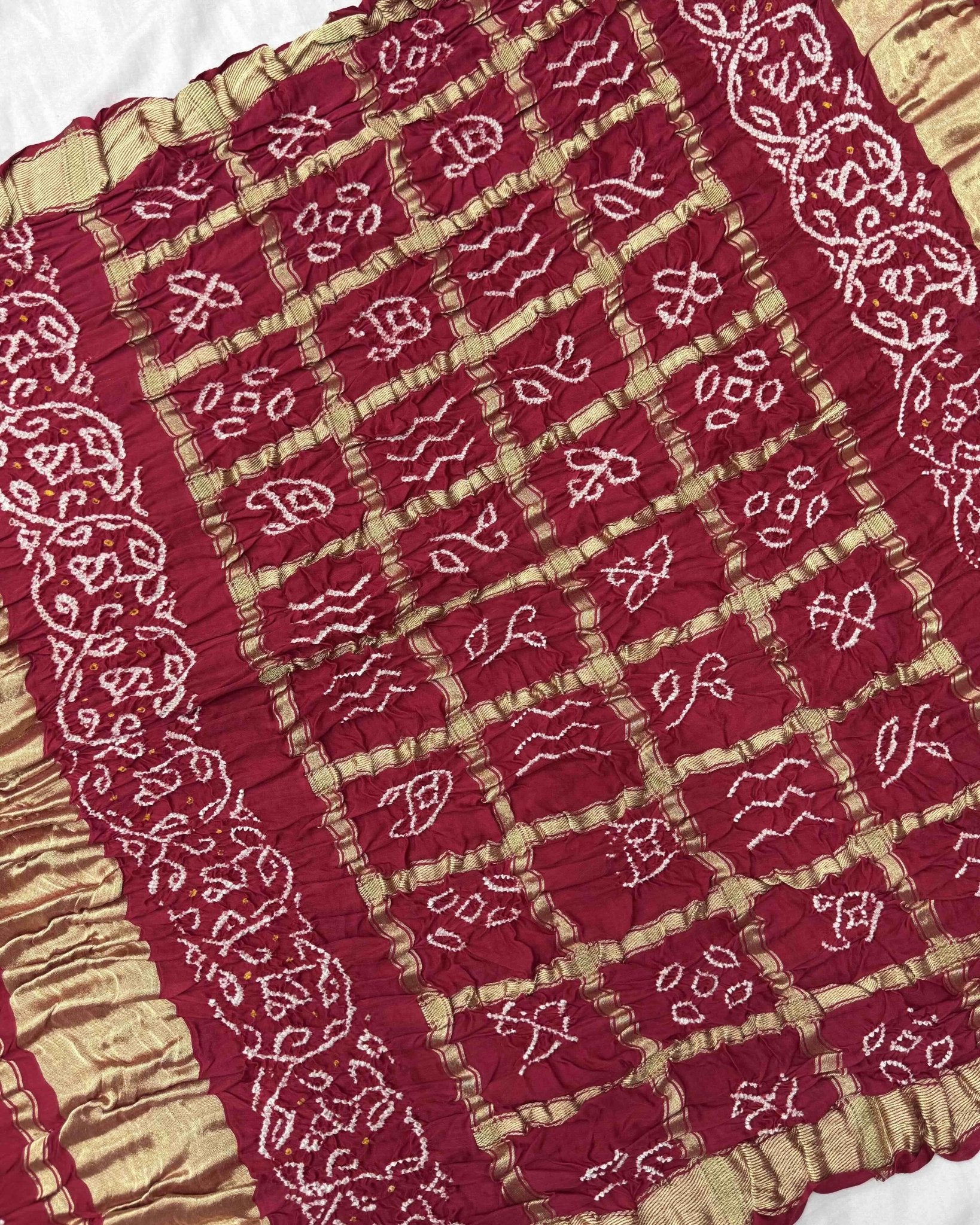 Red with Chex Pallu Gajji Silk Bandhani Saree - SindhoiPatolaArt