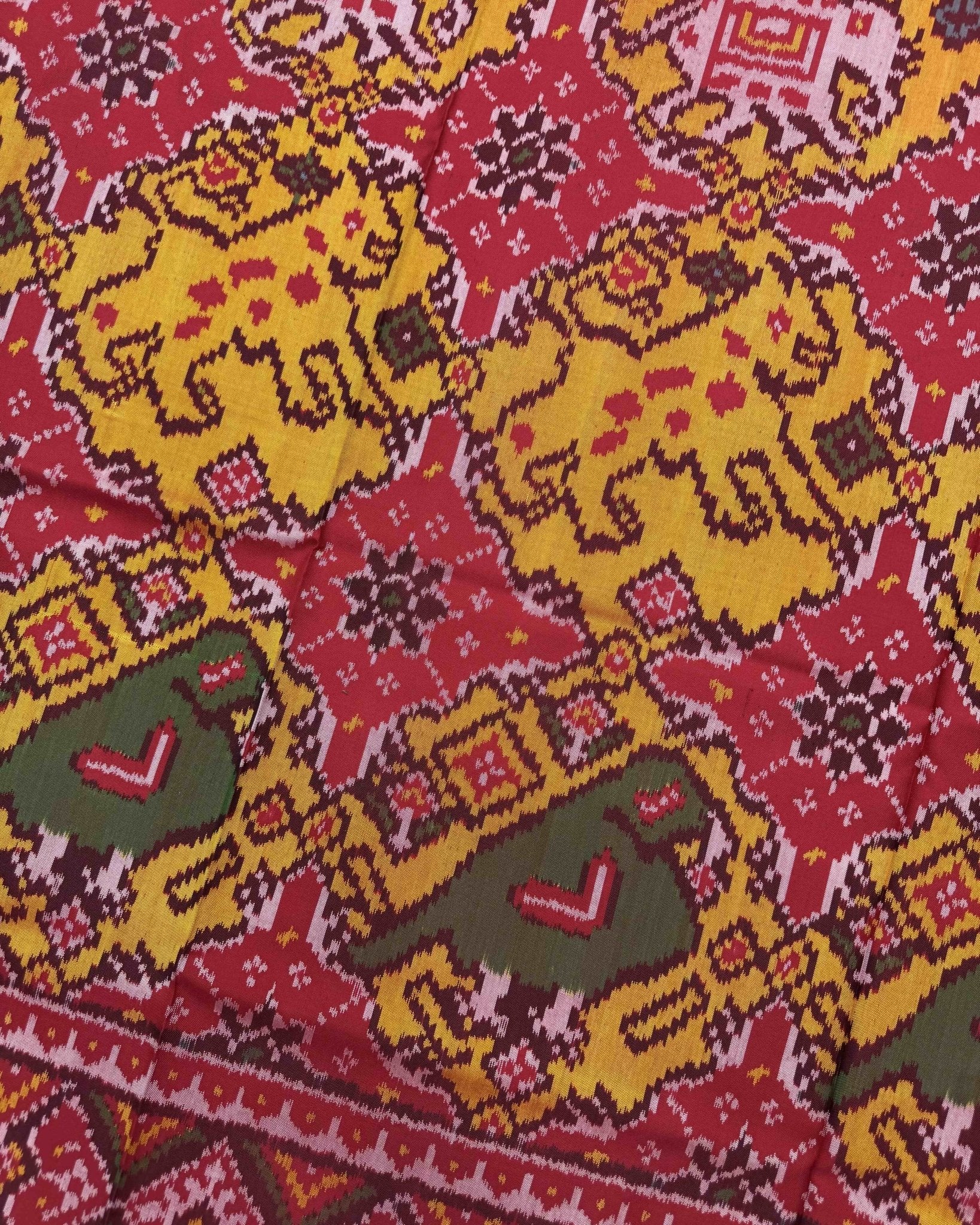 Red & Yellow Bog Figure Narikunj Chhabdi Patola Saree - SindhoiPatolaArt