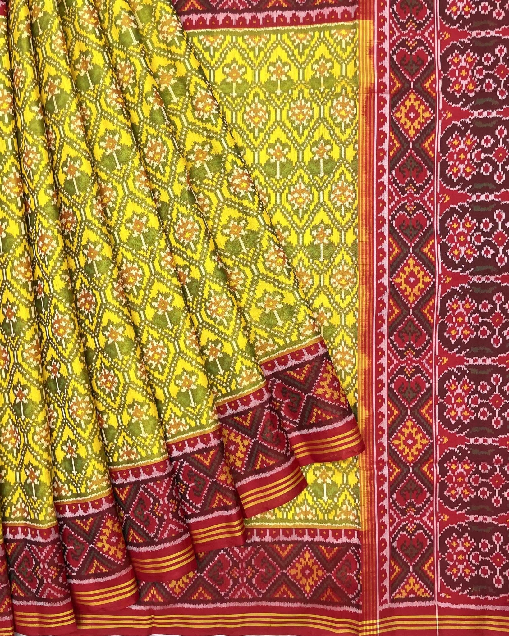 Red & Yellow Darambhatt Patola Saree - SindhoiPatolaArt