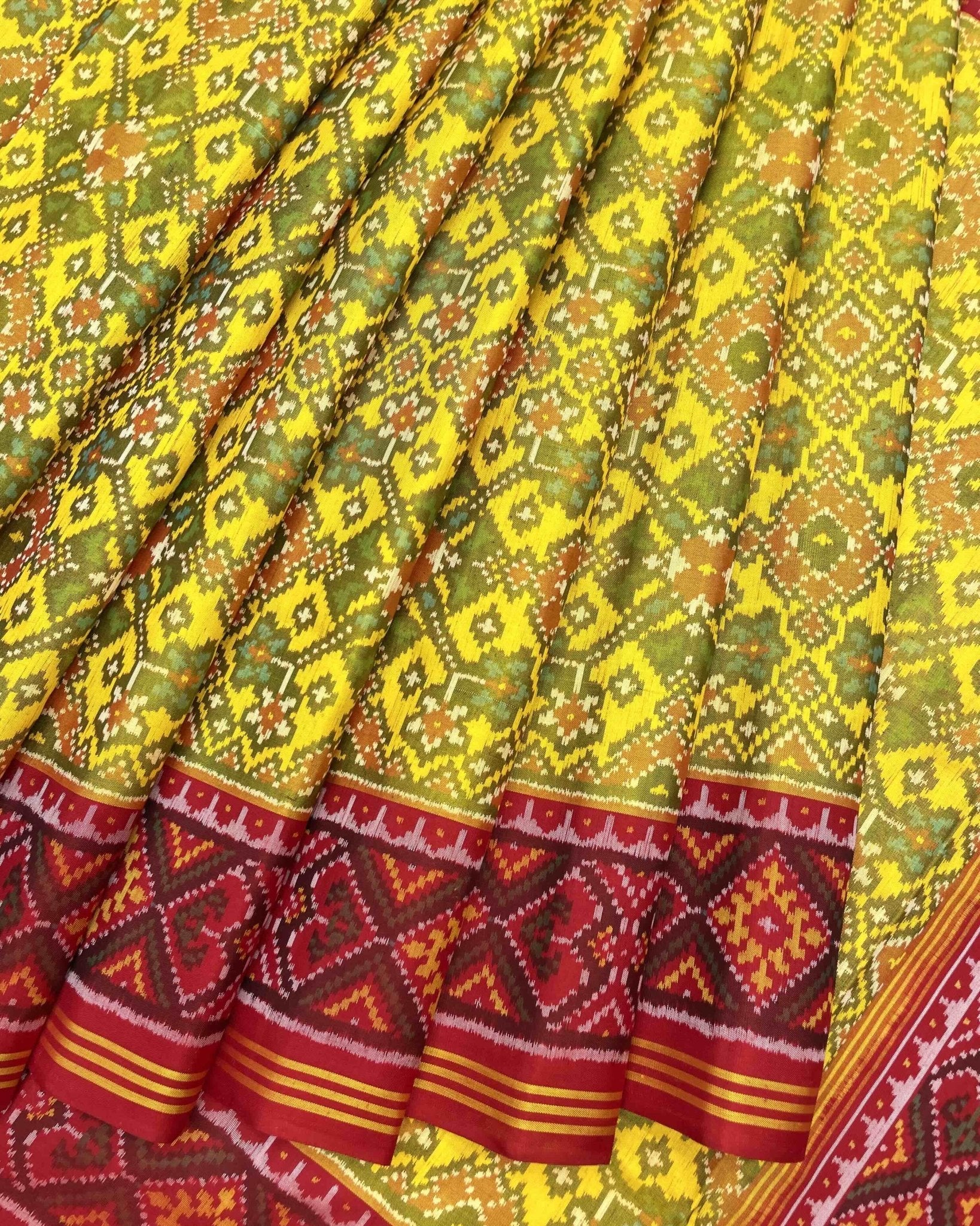 Red & Yellow Navratan Patola Saree - SindhoiPatolaArt