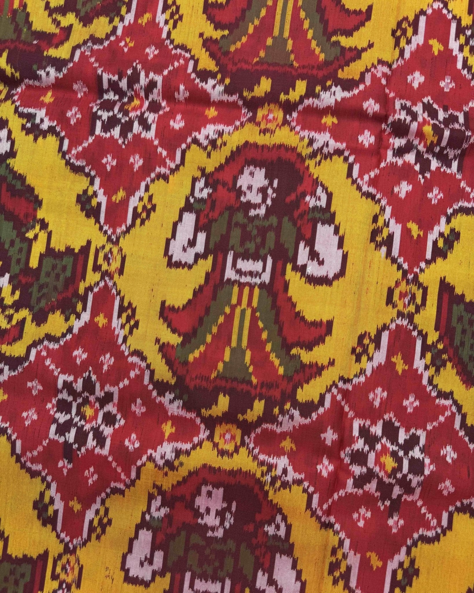 Red & Yellow Raja Rani Chhabdi Patola Saree - SindhoiPatolaArt
