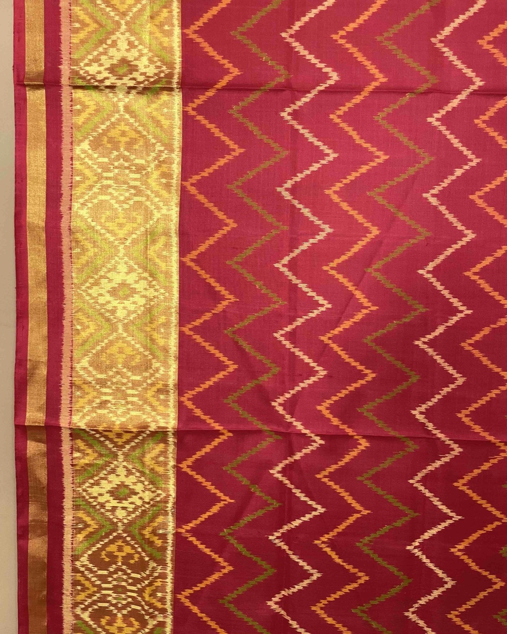 Red Zig Zag Lining Patola Dupatta - SindhoiPatolaArt