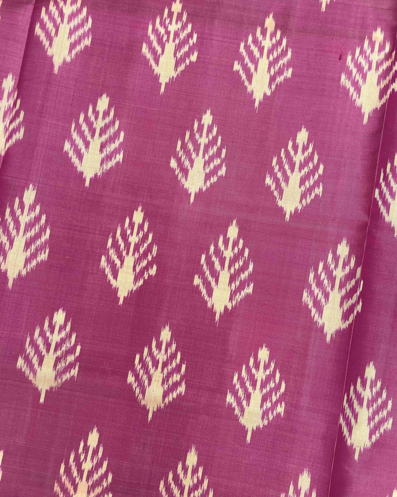 Sky Blue & Pink Fancy Leaves Patola Saree - SindhoiPatolaArt