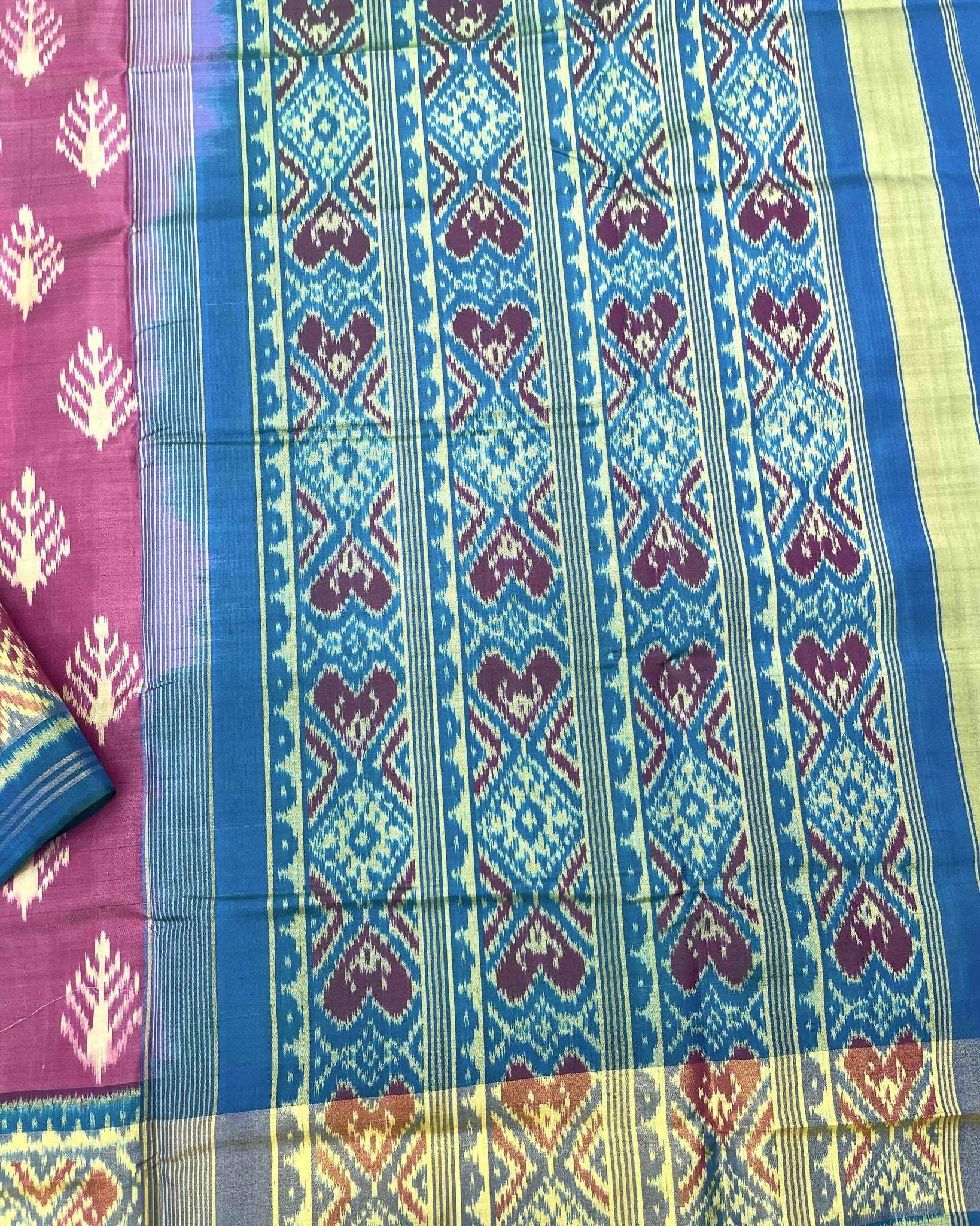 Sky Blue & Pink Fancy Leaves Patola Saree - SindhoiPatolaArt