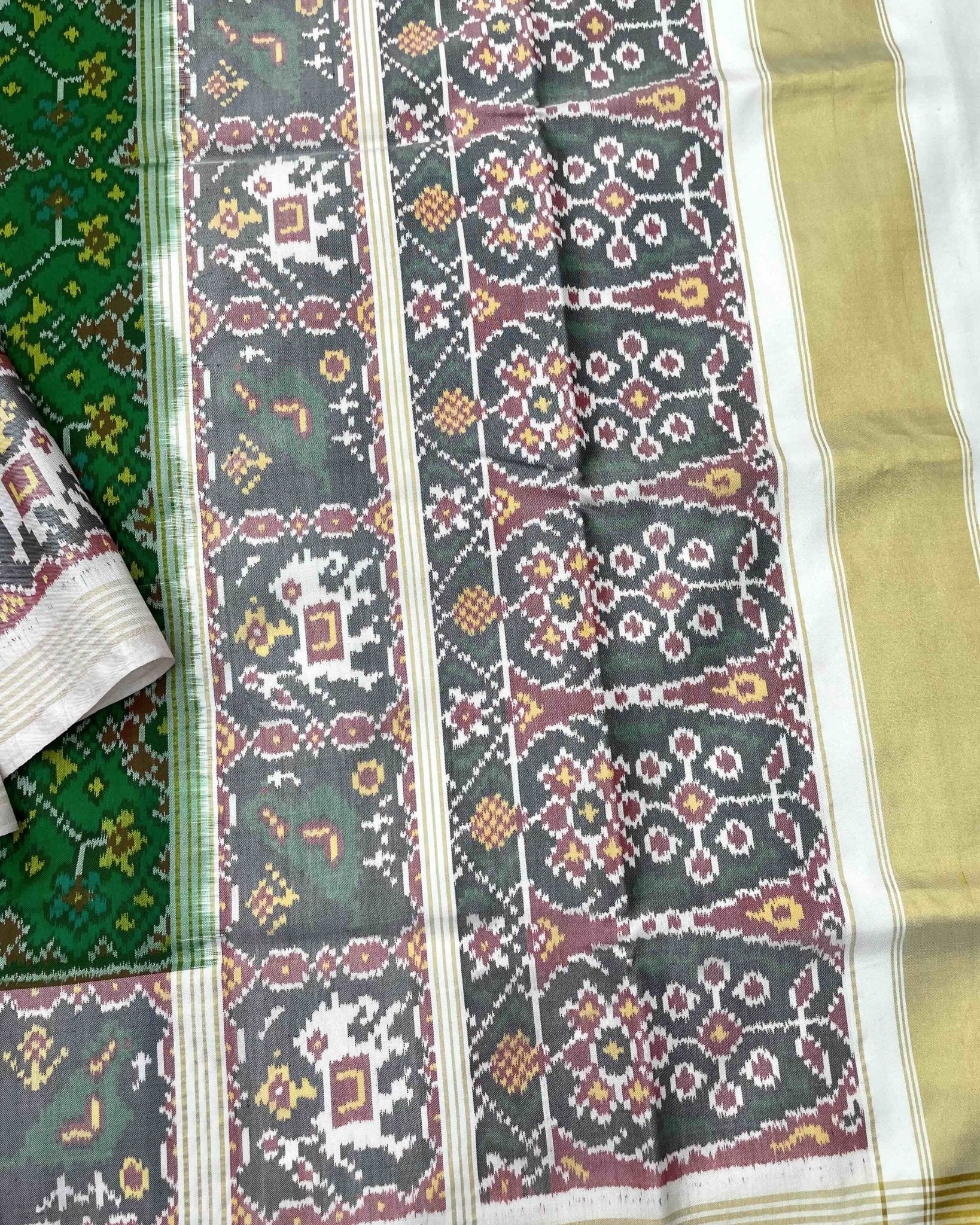 White & Green Navratan Patola Saree - SindhoiPatolaArt