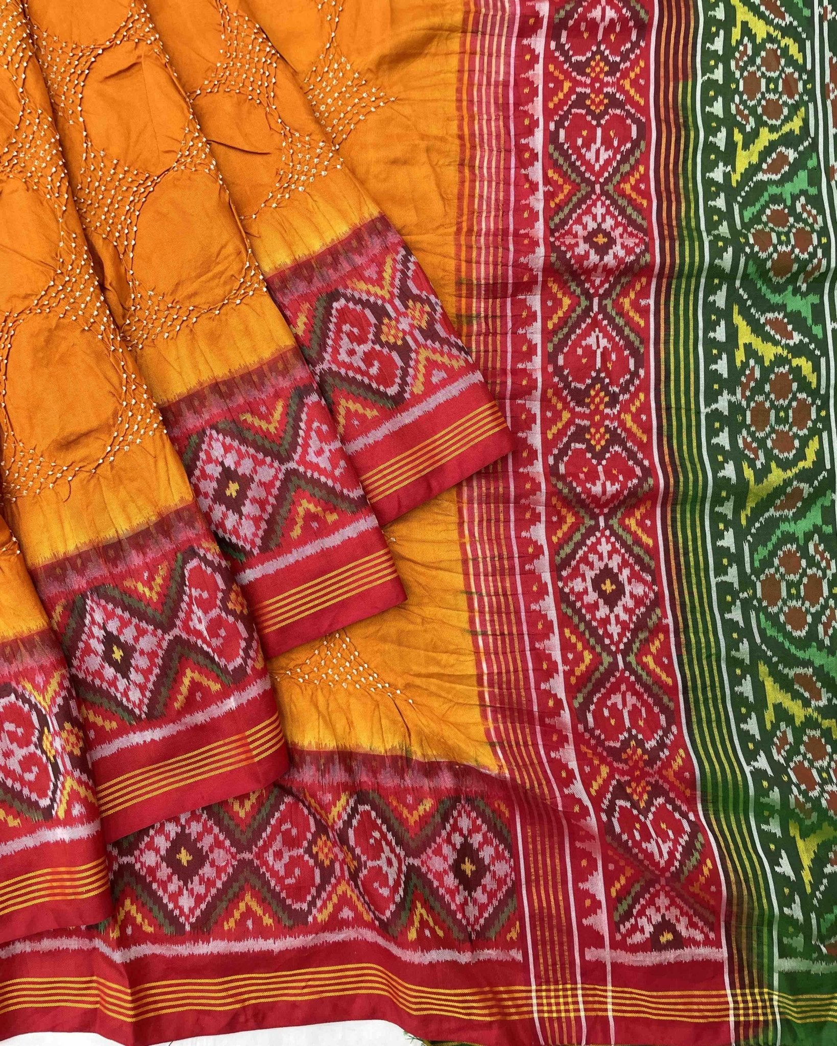 Yellow Ganga Jamuna Flower Design Pallu Patola Bandhej - SindhoiPatolaArt