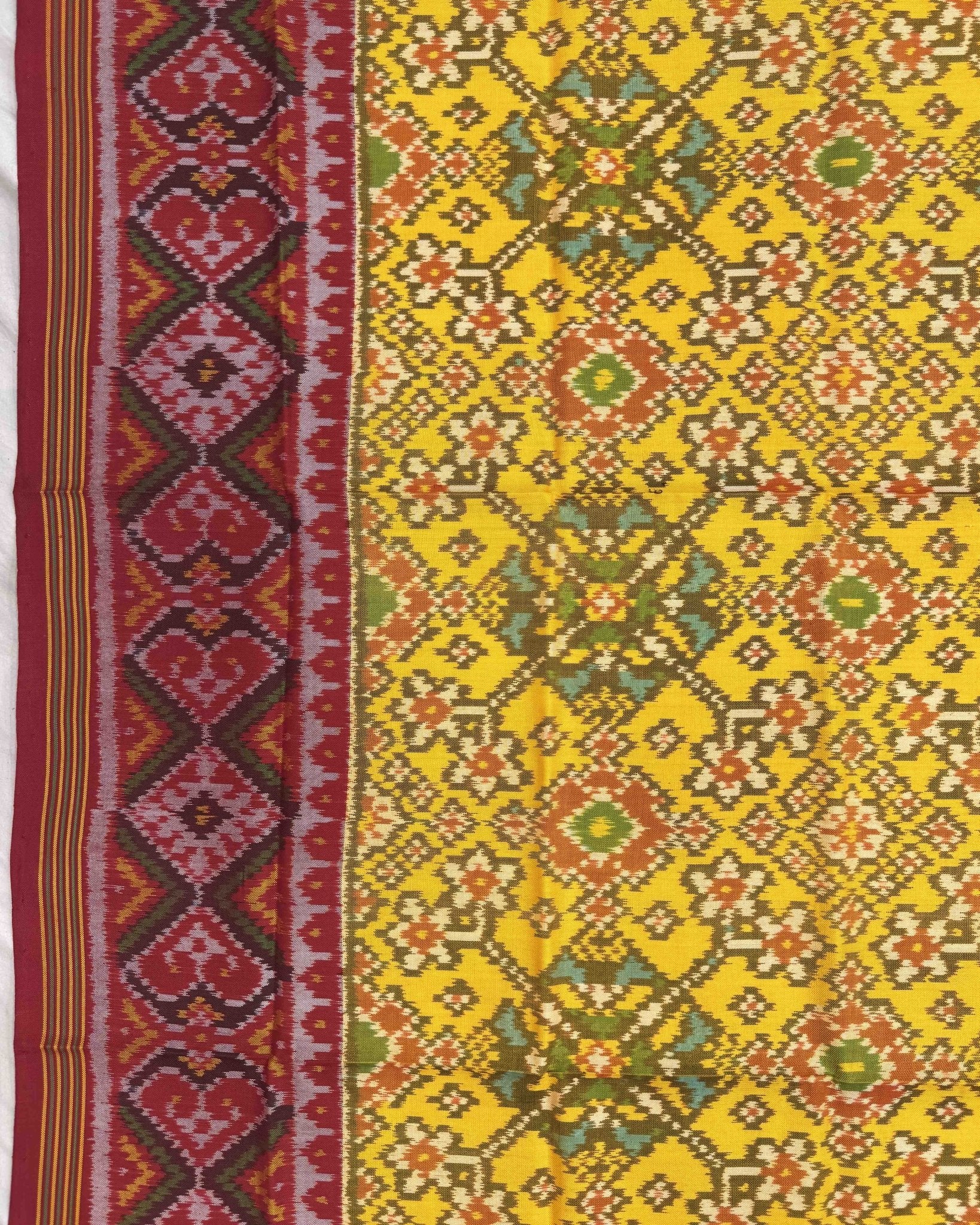 Yellow Ganga Jamuna Navratan Patola Dupatta - SindhoiPatolaArt