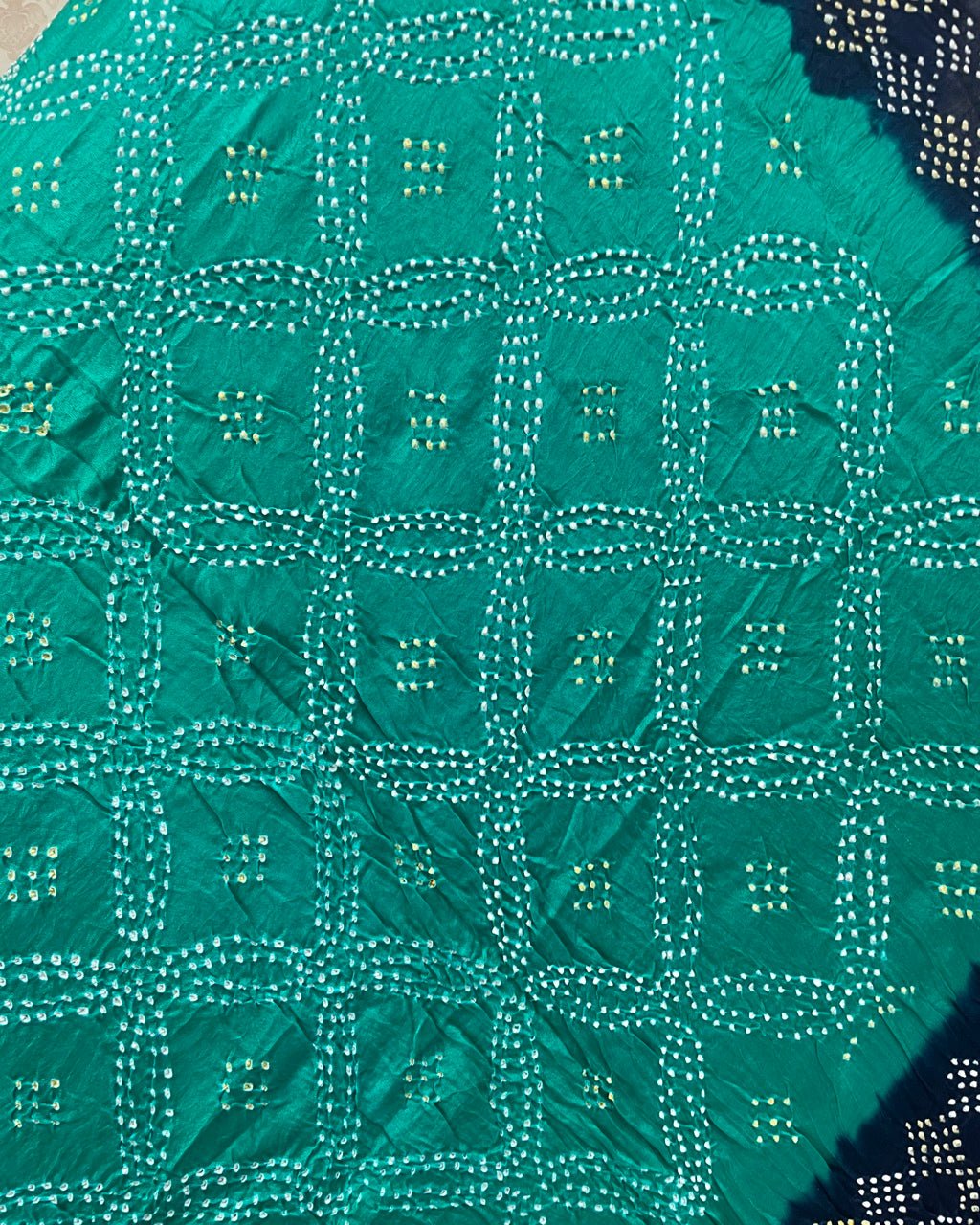 Bandhani Dupatta - SindhoiPatolaArt