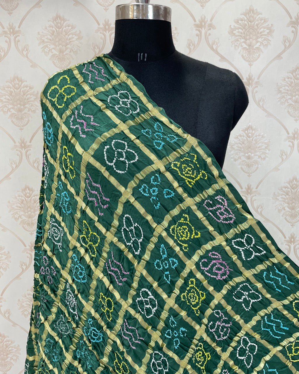 Bandhani Dupatta - SindhoiPatolaArt