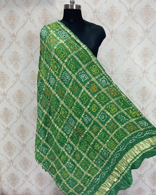 Bandhani Dupatta - SindhoiPatolaArt