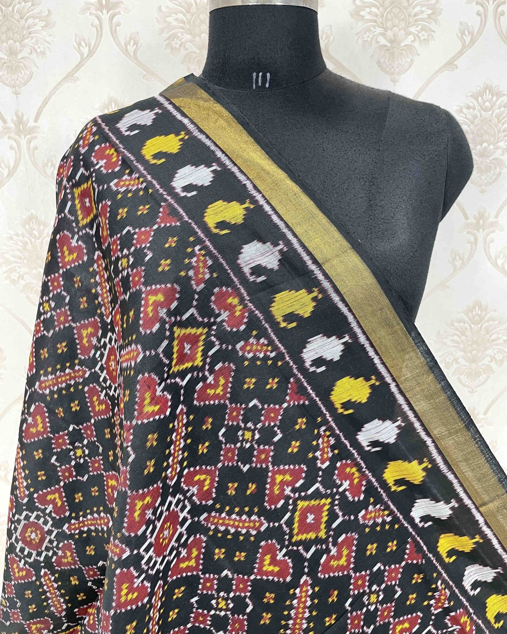 Black Manekchowk Designer Patola Dupatta - SindhoiPatolaArt