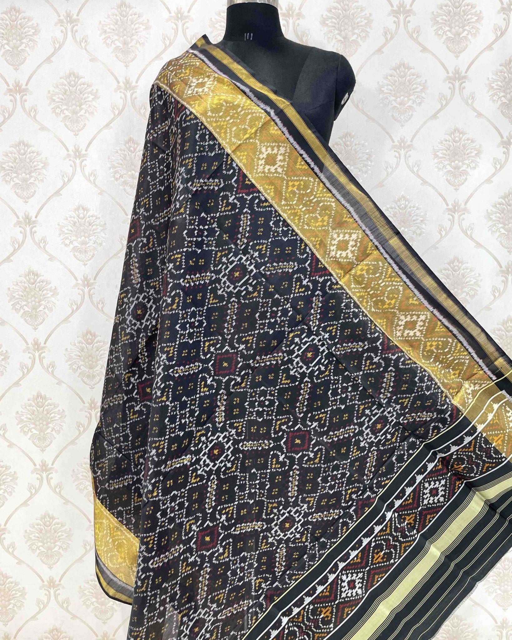 Black Manekchowk Designer Patola Dupatta - SindhoiPatolaArt