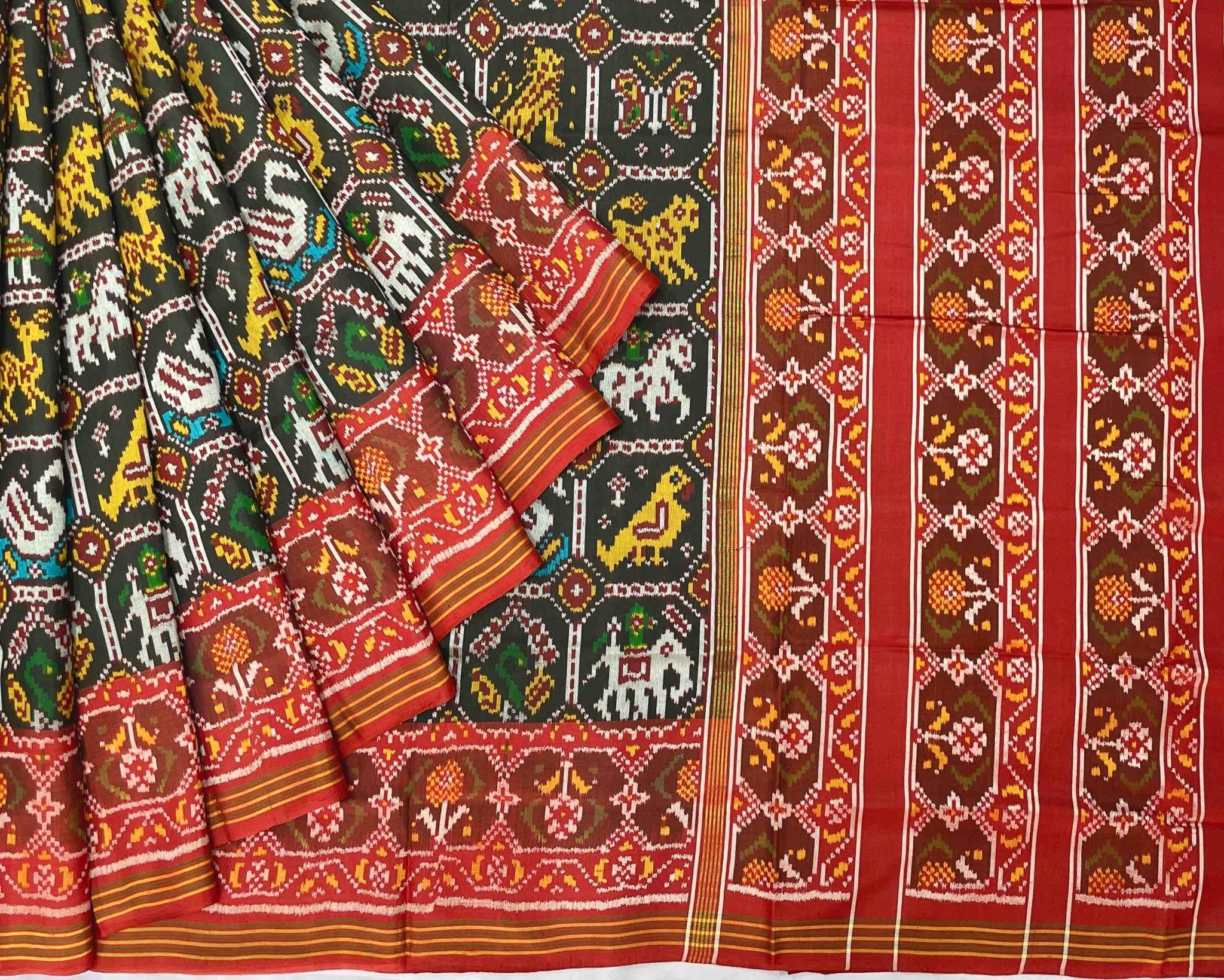 Black narikunj design with red pallu patola saree - SindhoiPatolaArt