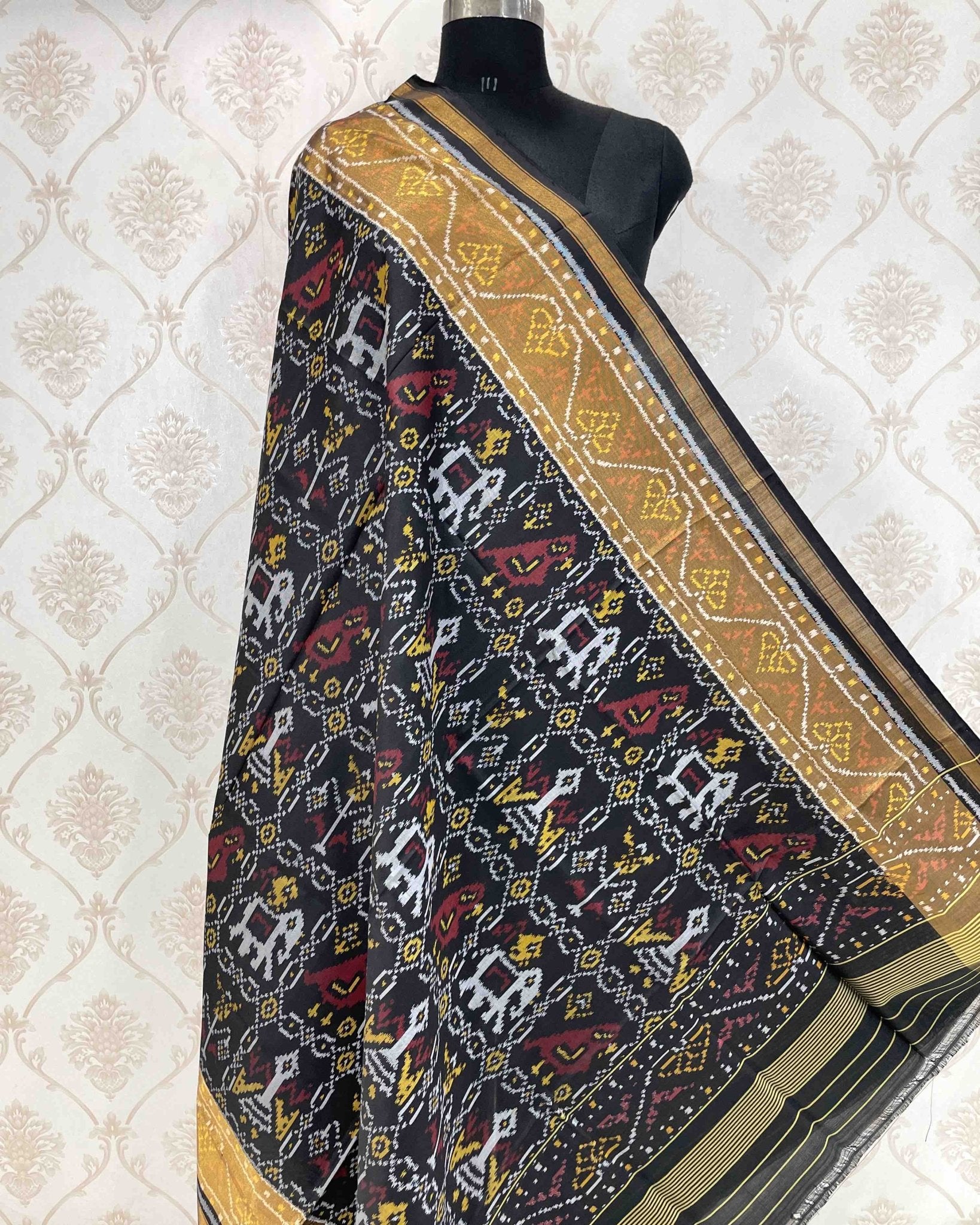 Black Narikunj Designer Patola Dupatta - SindhoiPatolaArt