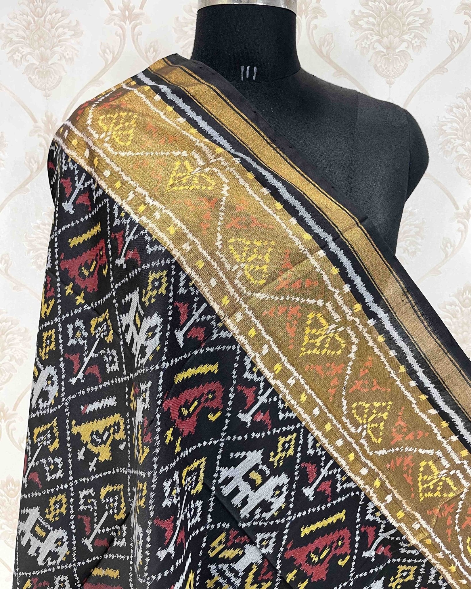 Black Narikunj Designer Patola Dupatta - SindhoiPatolaArt