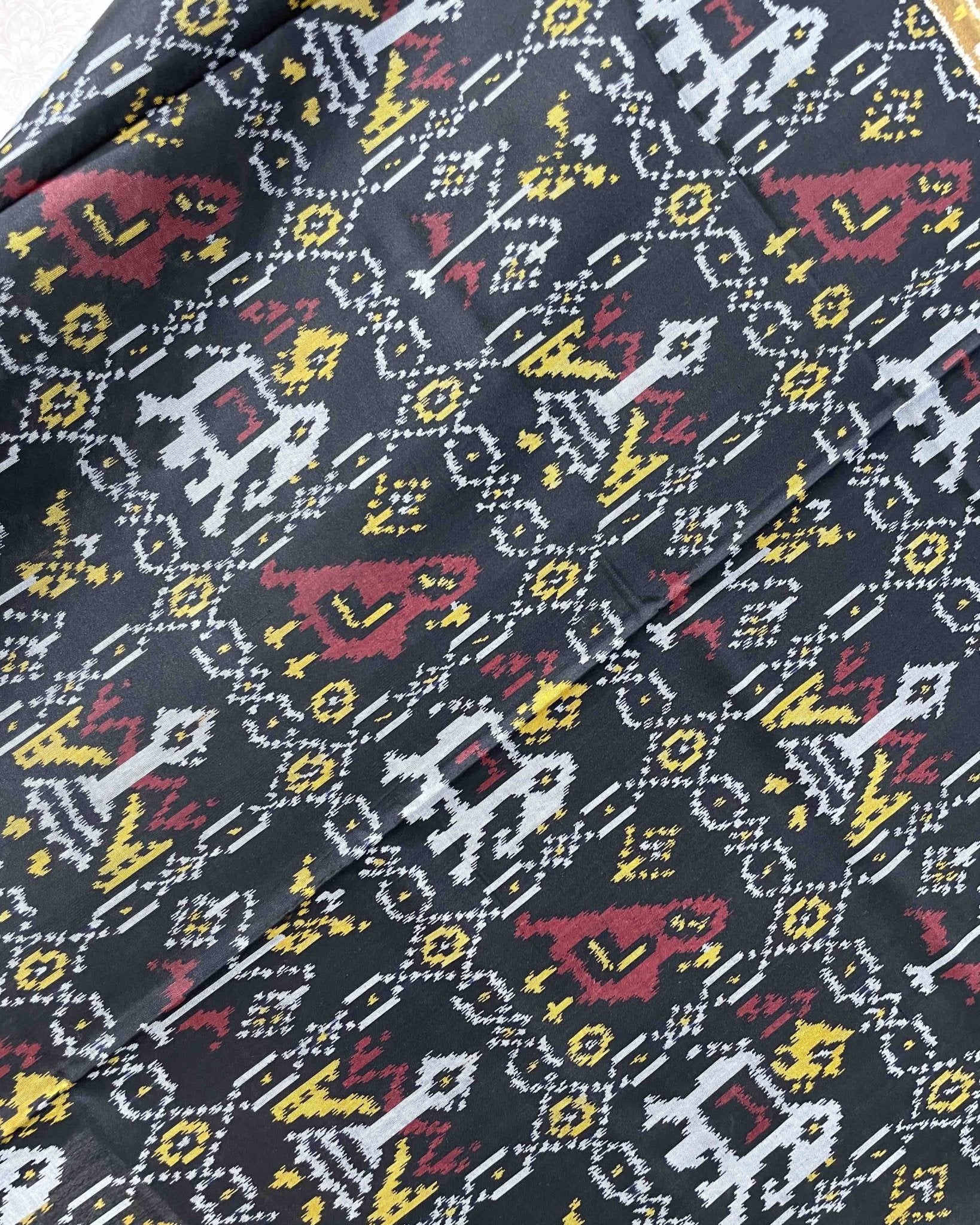 Black Narikunj Designer Patola Dupatta - SindhoiPatolaArt