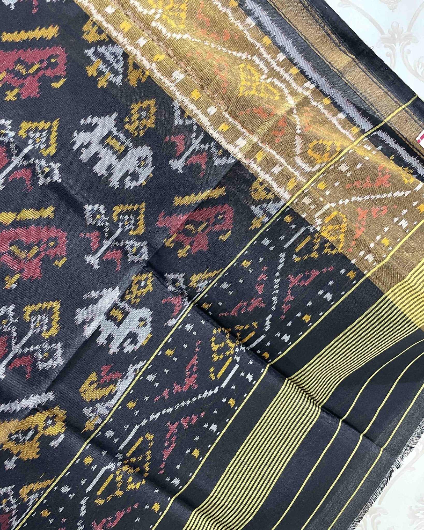 Black Narikunj Designer Patola Dupatta - SindhoiPatolaArt