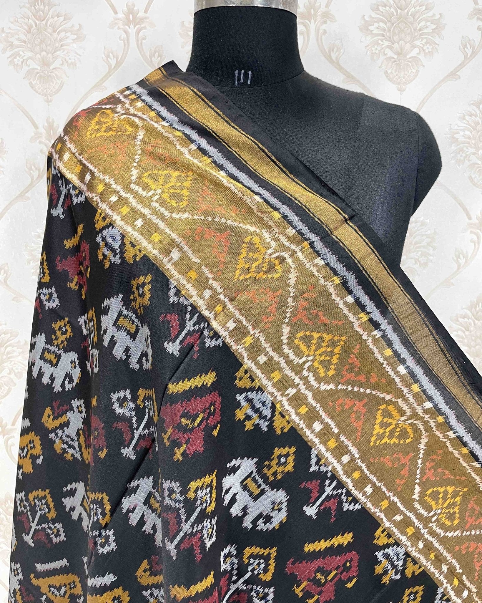 Black Narikunj Designer Patola Dupatta - SindhoiPatolaArt