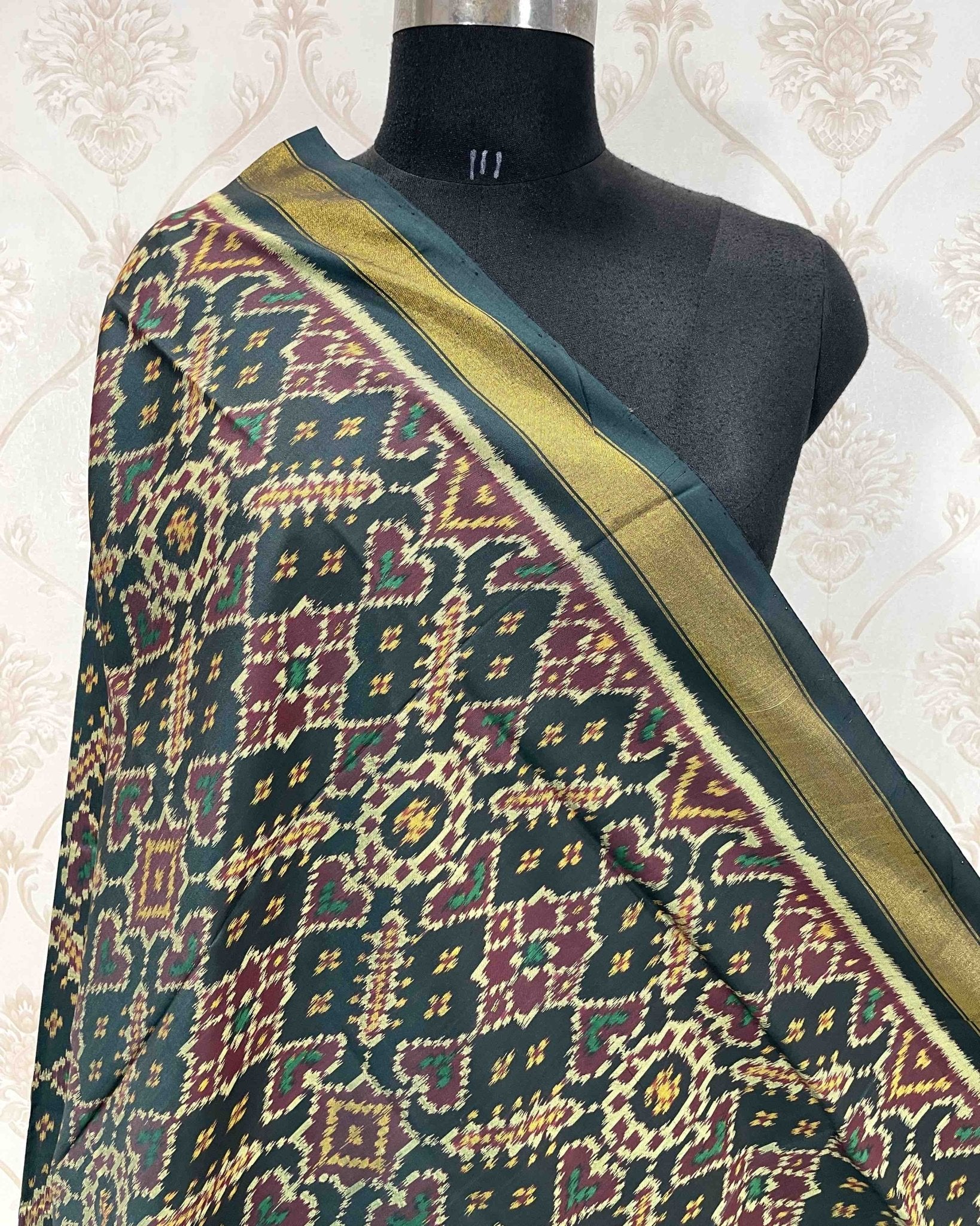 Dark rama Green Manekchowk Designer Patola Dupatta - SindhoiPatolaArt