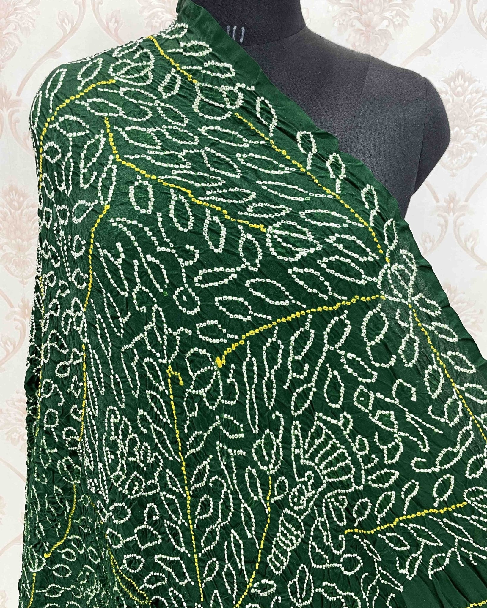 Green Bandhani Dupatta - SindhoiPatolaArt
