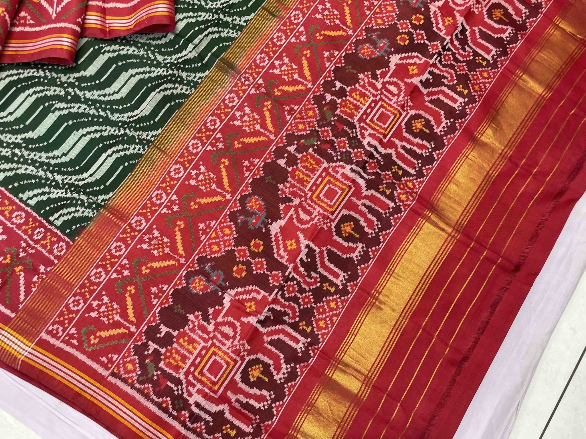 Green & Red Floting leaves design Patola - SindhoiPatolaArt