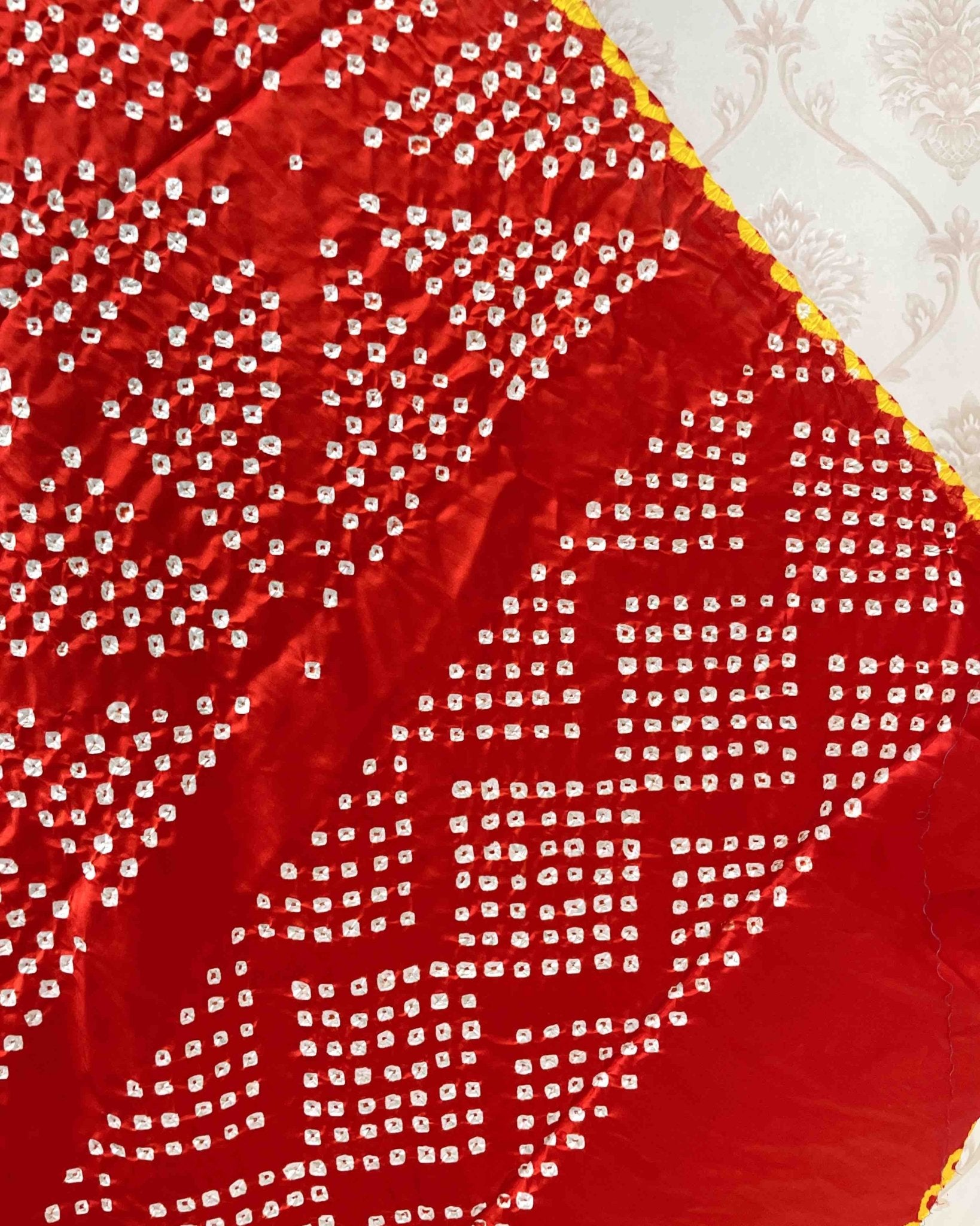 Orange Bandhani Dupatta - SindhoiPatolaArt