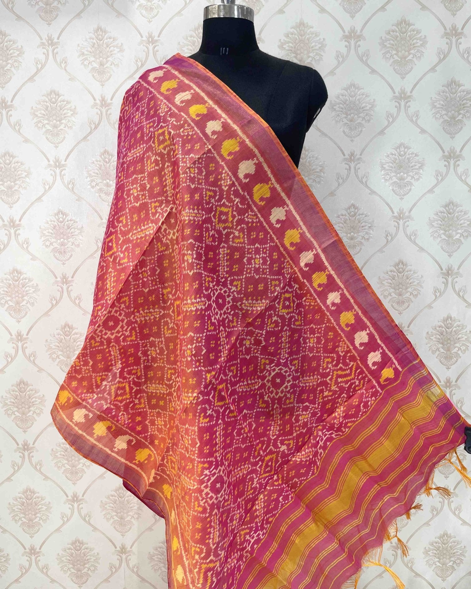Peach Pink Manekchowk Designer Patola Dupatta - SindhoiPatolaArt