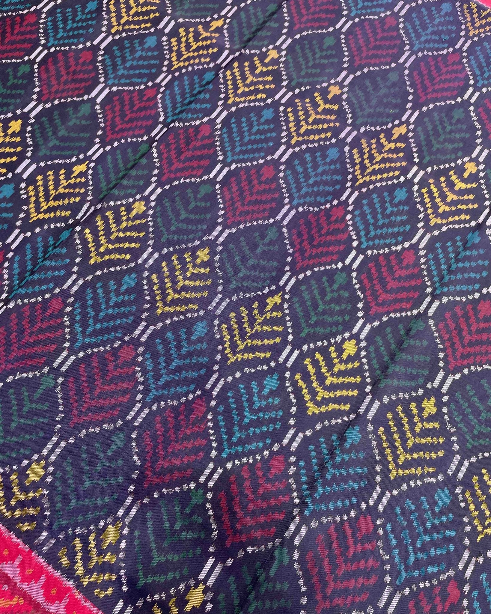 Pink & Dark Blue Multicolour Designer Patola Saree - SindhoiPatolaArt