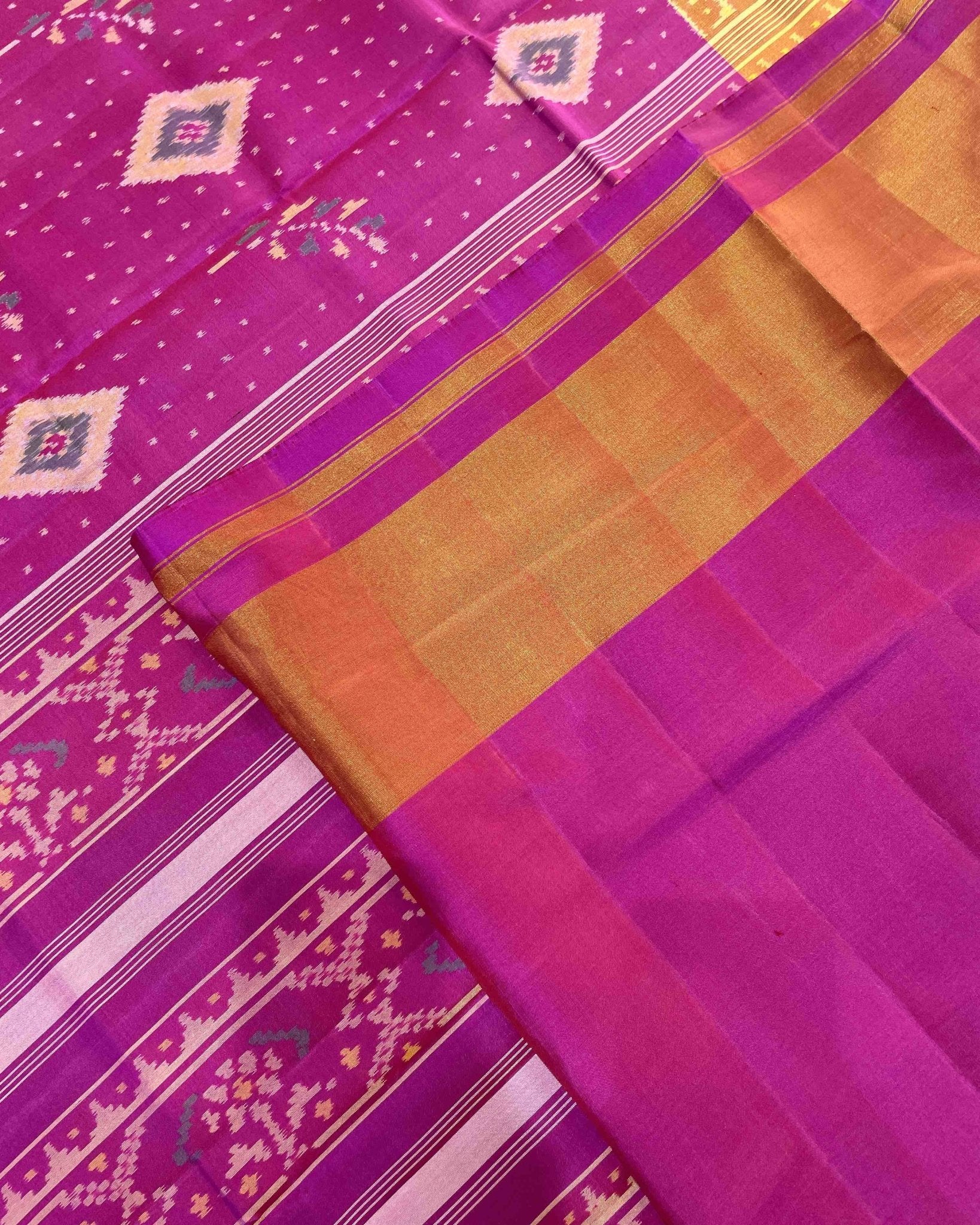 Pink Leaves & Doted Fancy Designer Patola Saree - SindhoiPatolaArt