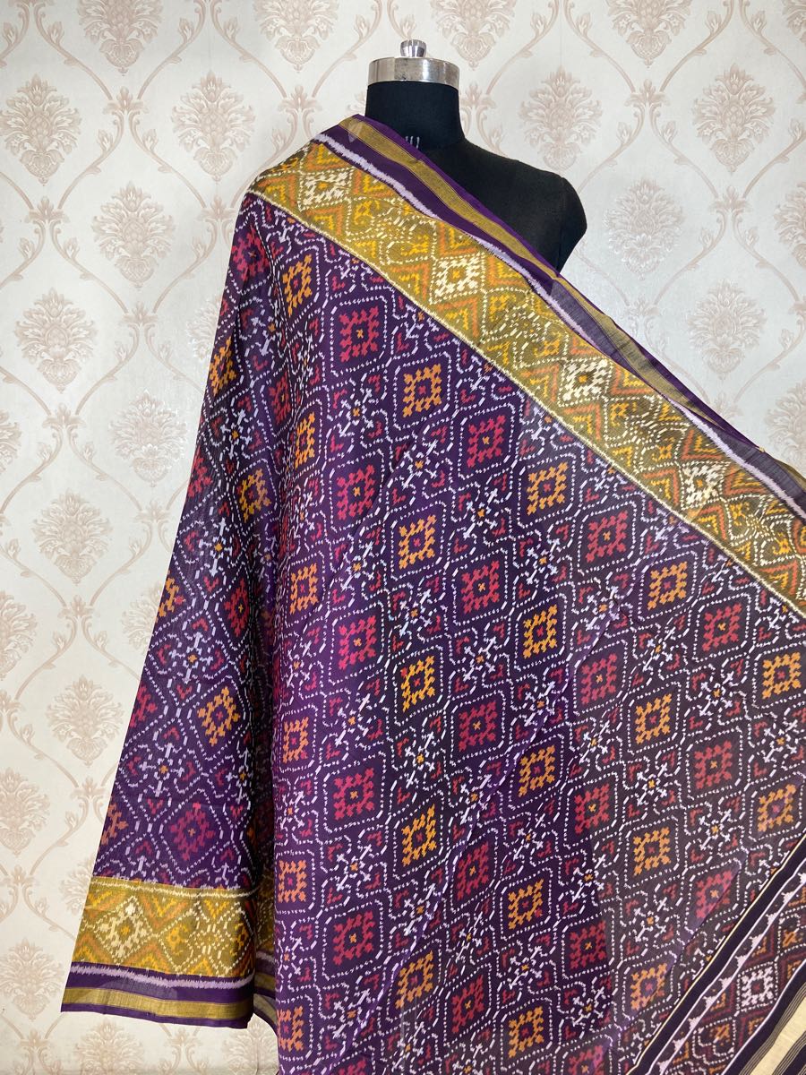 Purple panchanda design patola dupatta - SindhoiPatolaArt