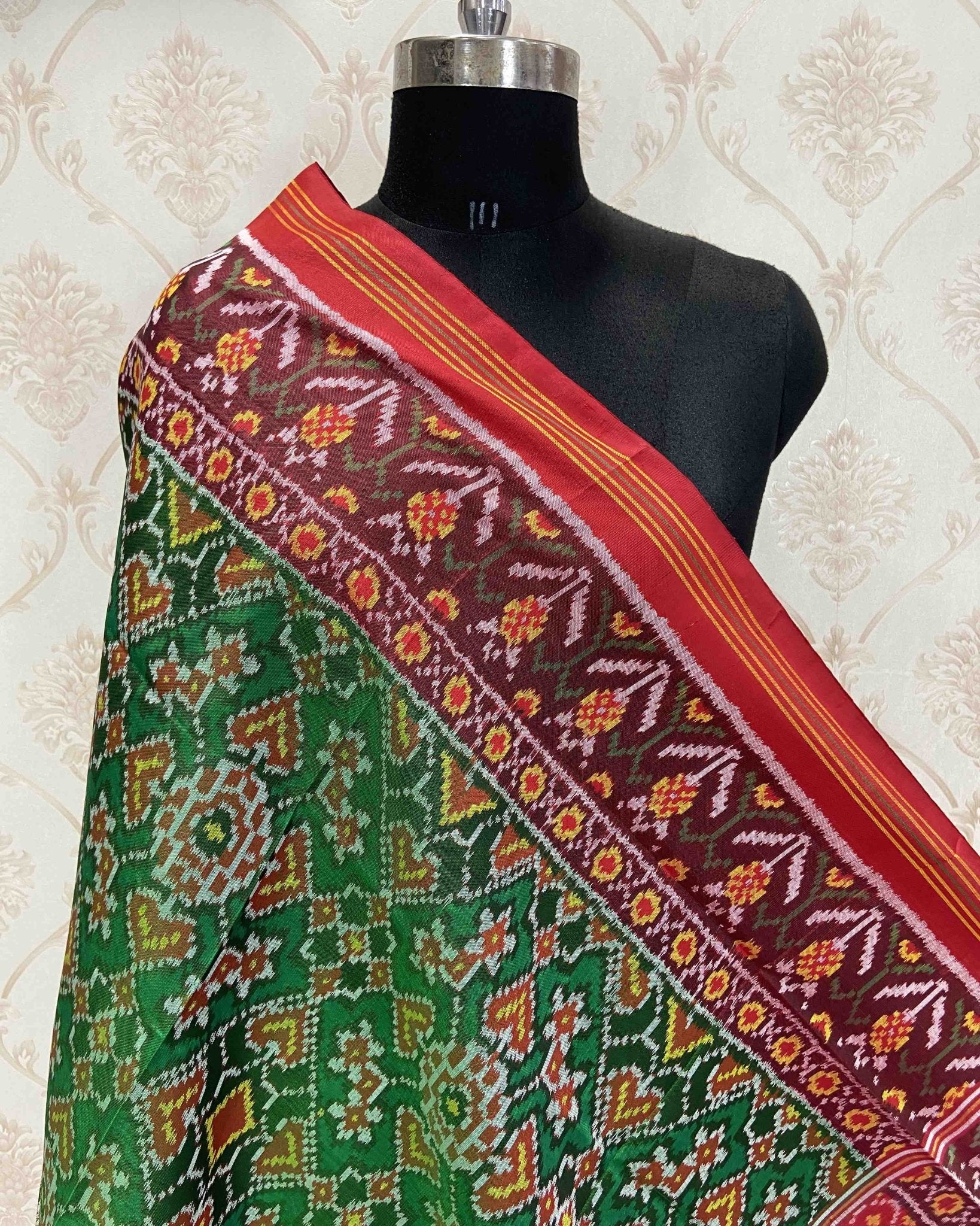 Red & Green Navratan Designer Patola Dupatta - SindhoiPatolaArt
