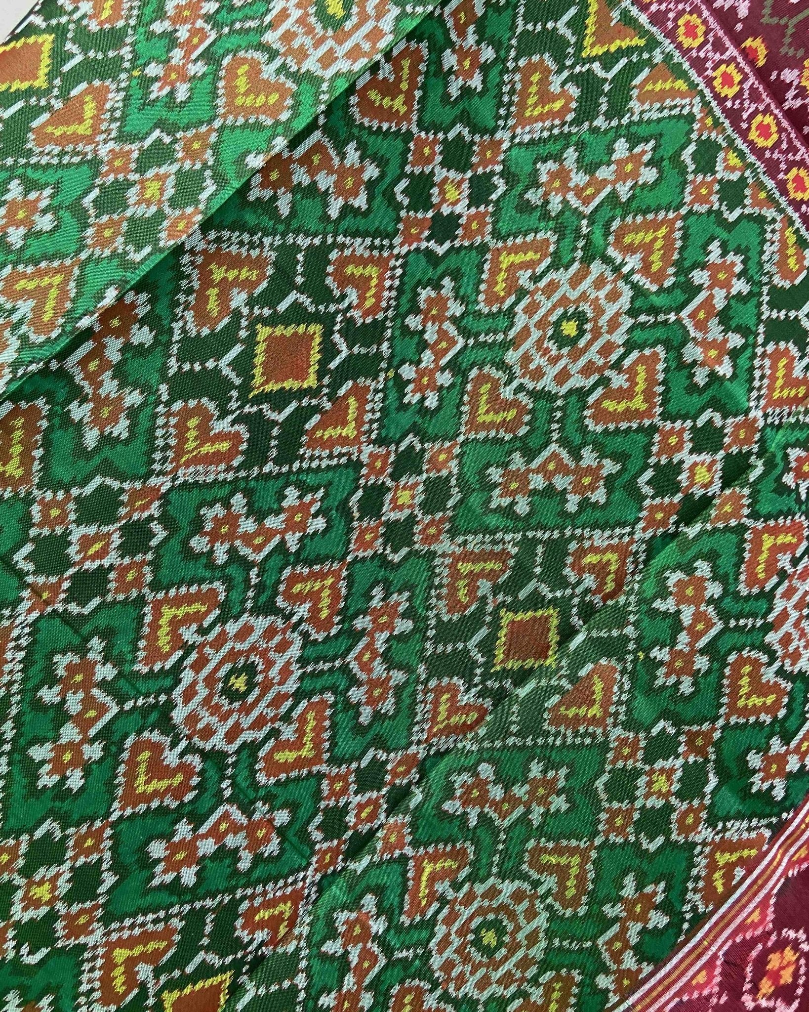 Red & Green Navratan Designer Patola Dupatta - SindhoiPatolaArt