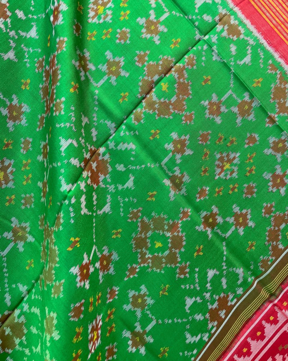 Red & Green Navratan Patola Dupatta - SindhoiPatolaArt