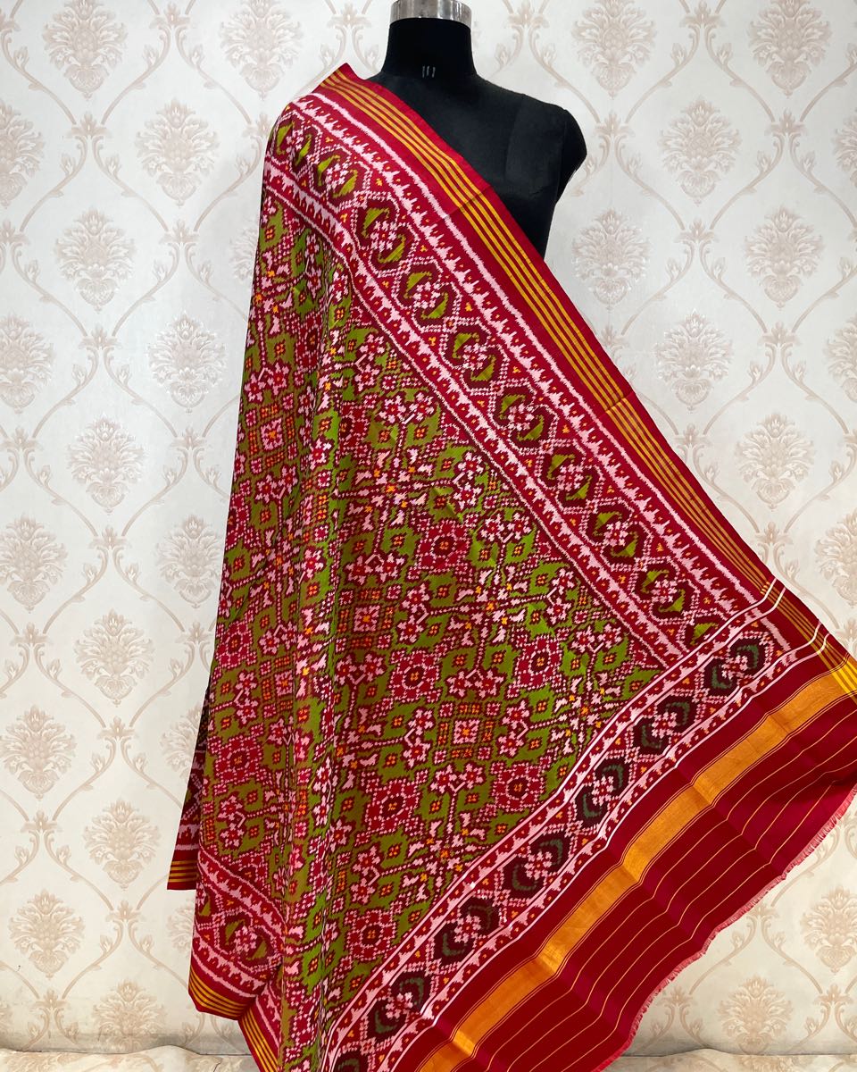 Red & Green Navratan Patola Dupatta - SindhoiPatolaArt