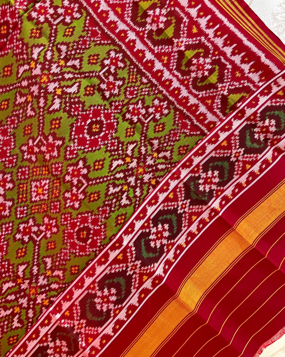 Red & Green Navratan Patola Dupatta - SindhoiPatolaArt
