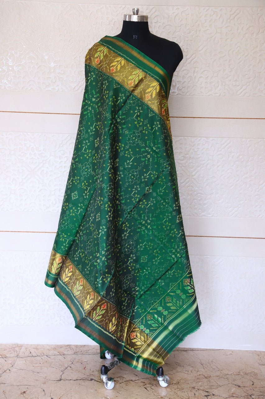 Traditional Navratna design in green colour - SindhoiPatolaArt