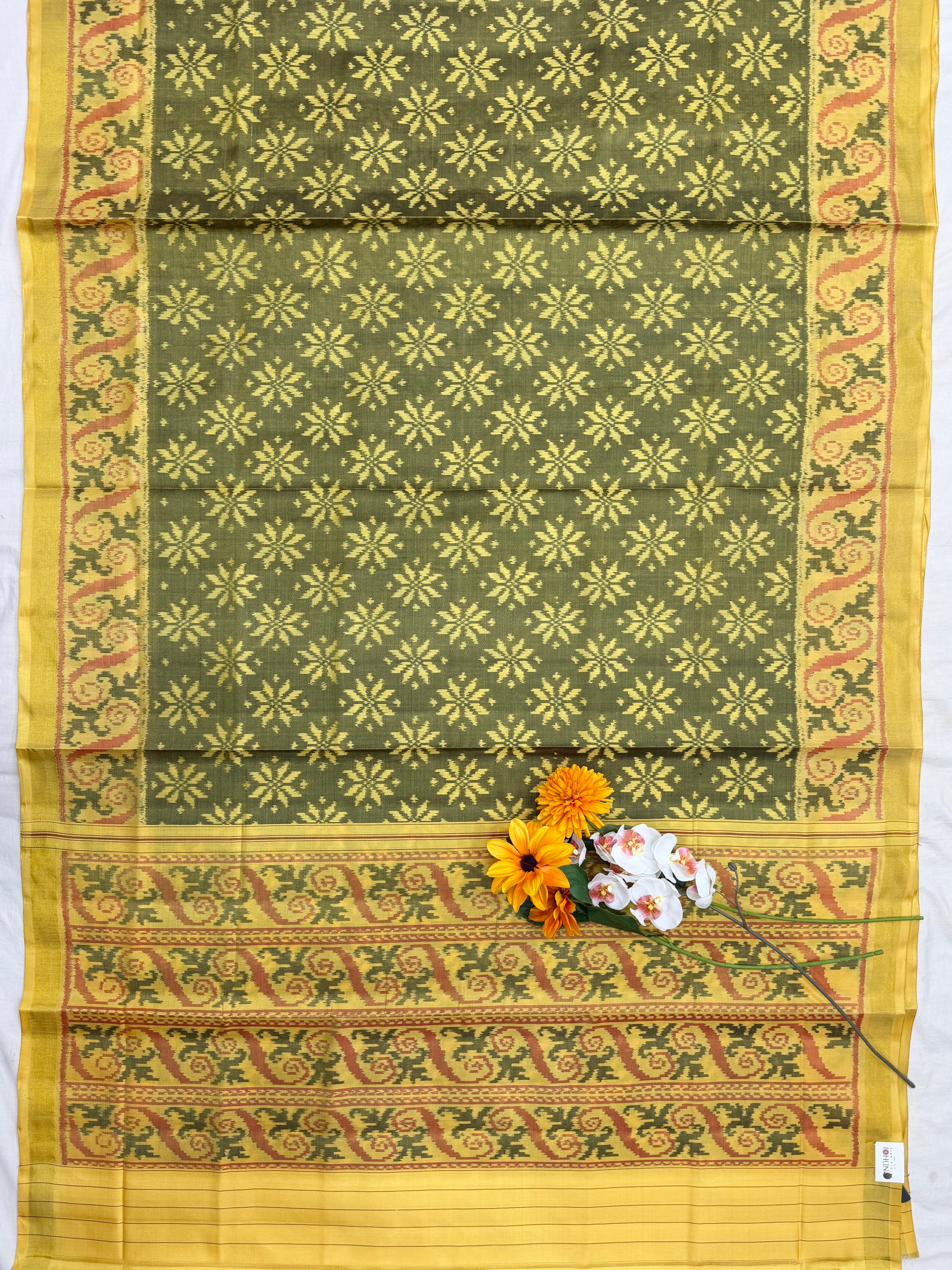 Light yellow & Grey Design Single Ikat Patola saree