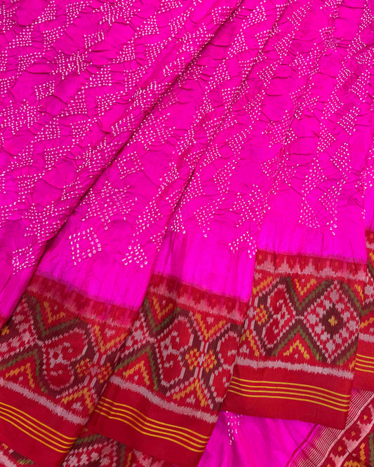 Red & Pink Flower Design Pallu Patola Bandhej