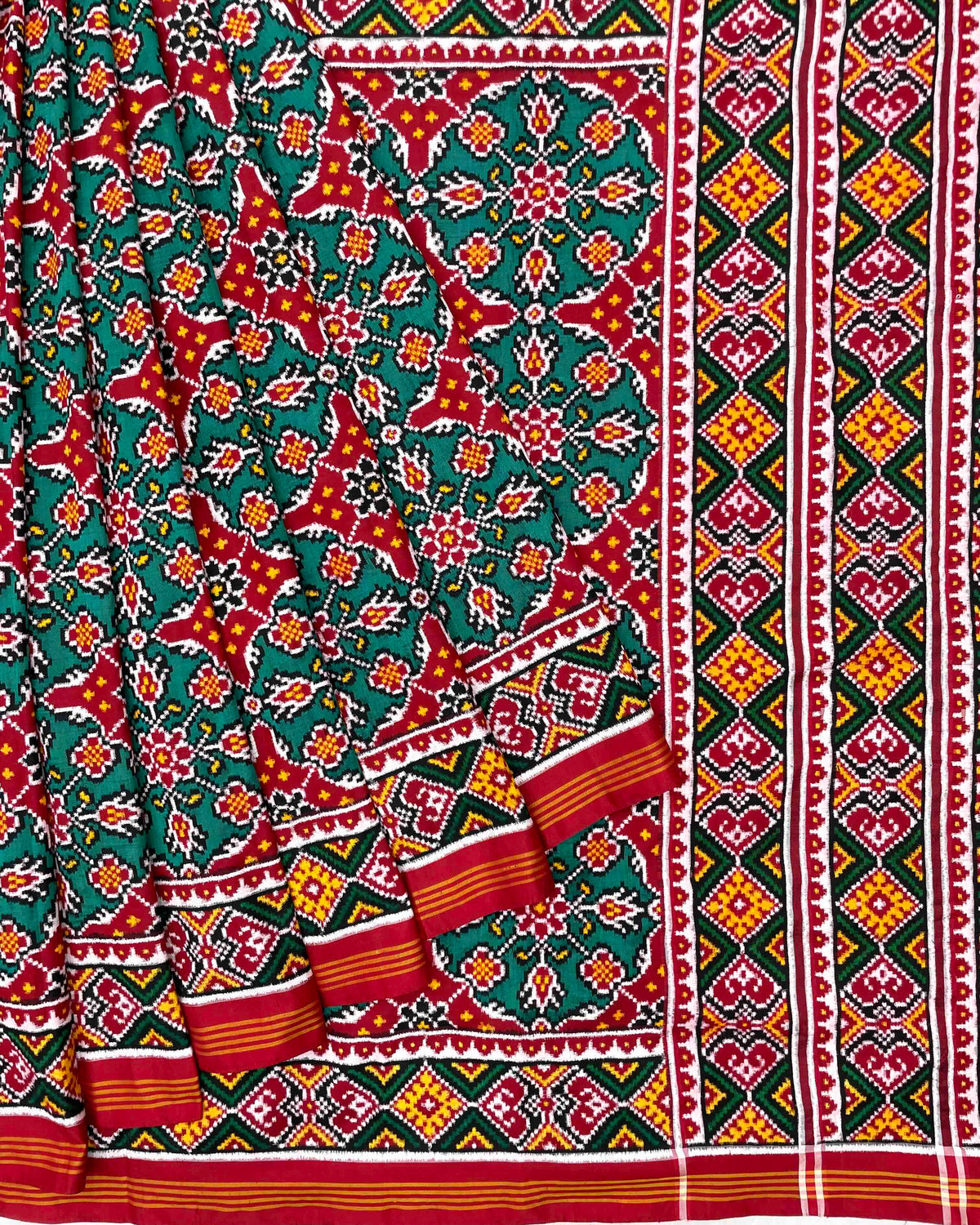 Red & Turquoise Chhabdi Designer Patola Saree
