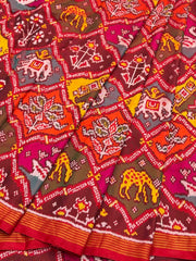 Multi figure single ikat Patan Patola