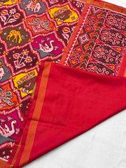 Multi figure single ikat Patan Patola