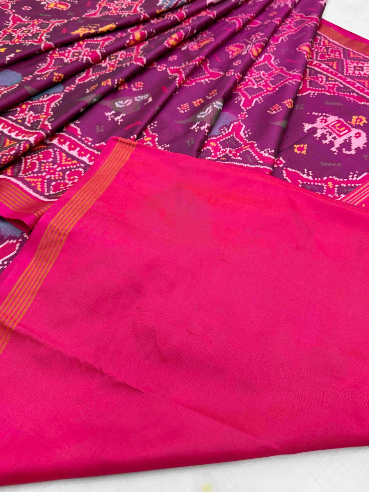 Purple pink Chhabdi figure Patola