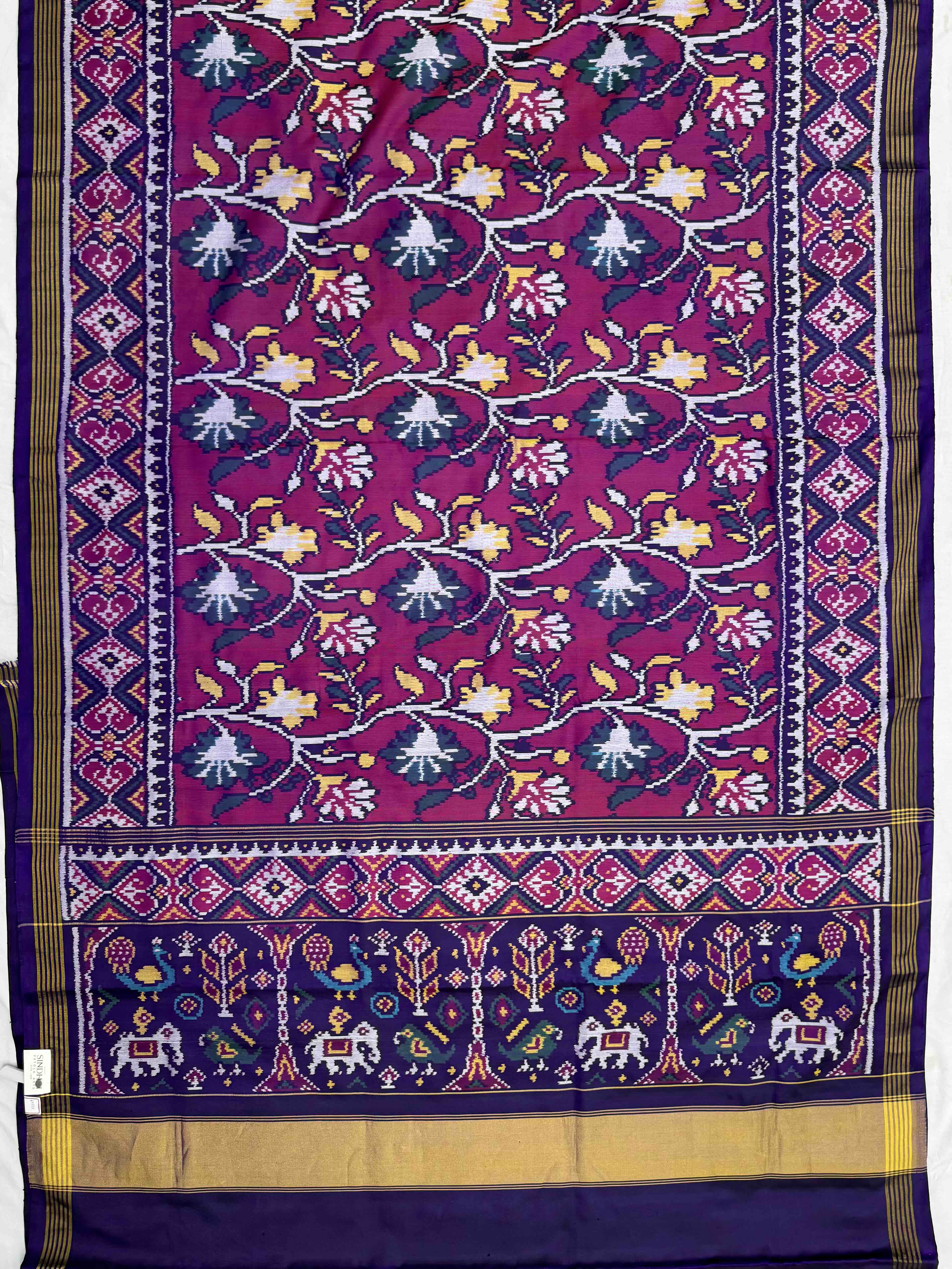 Purple & magenta pink creaper design Patola