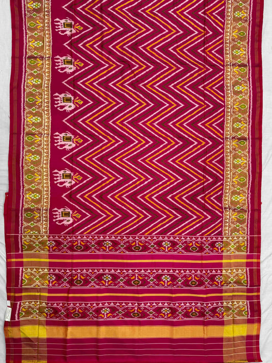 Pink laheriya skirt border patola Saree