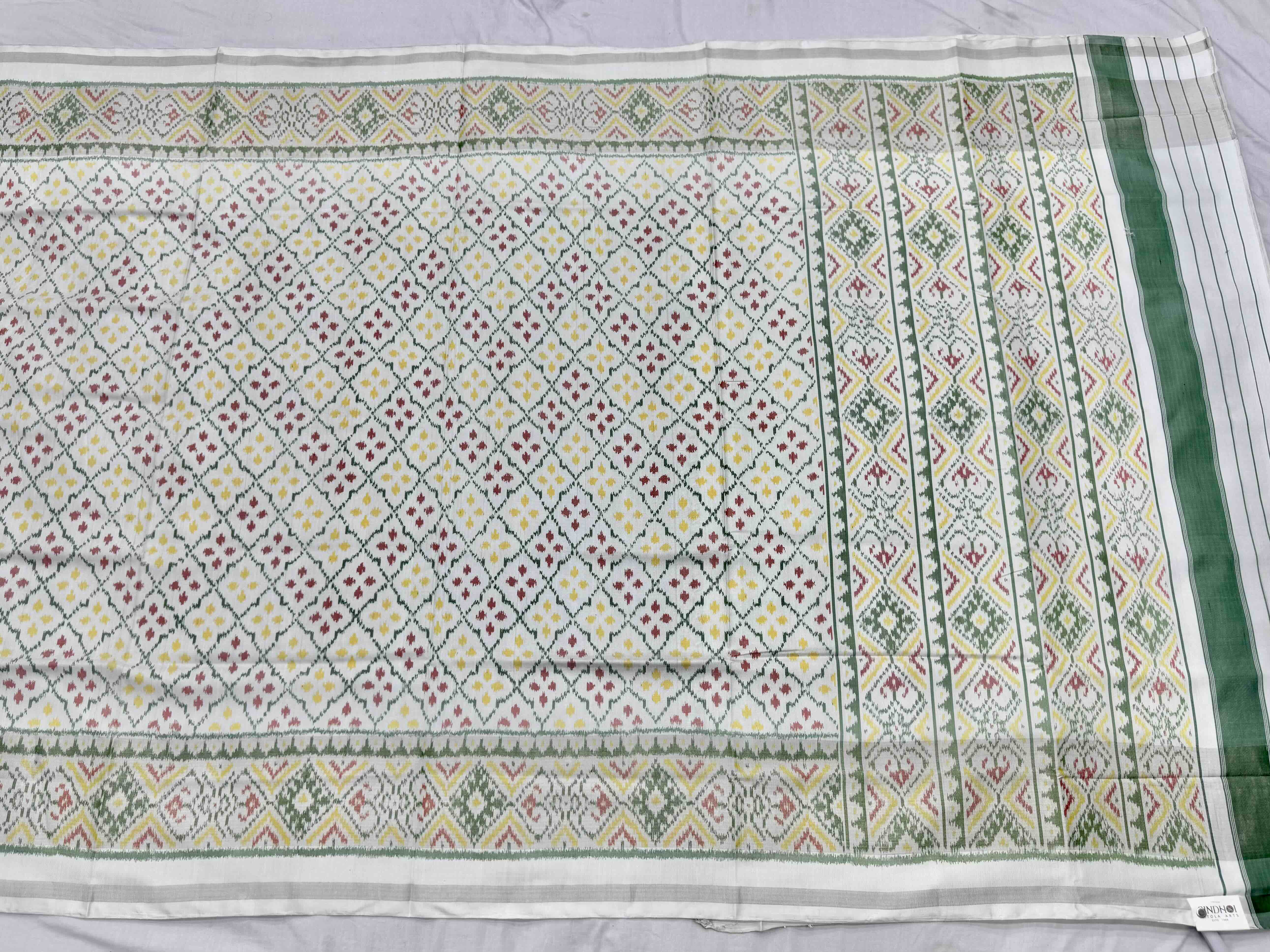 White Rajkoti Patola with Bandhani design