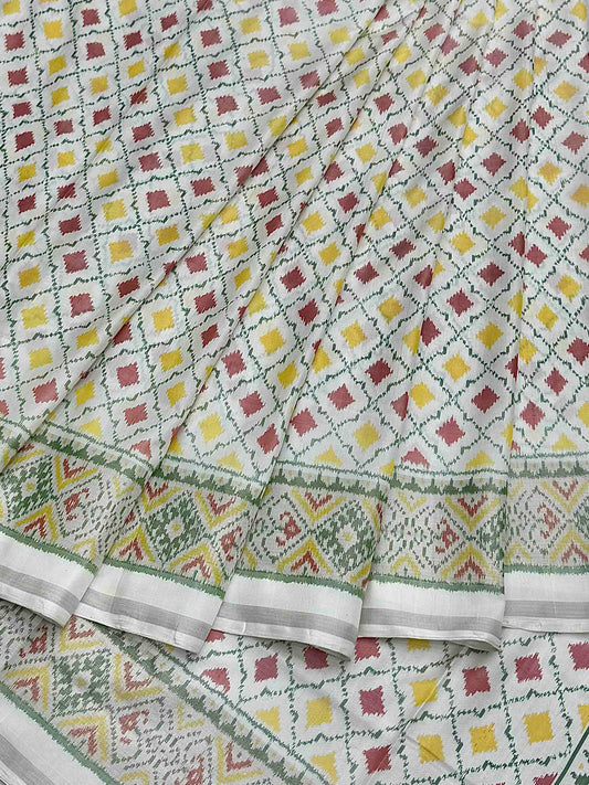 White Butti Design Rajkoti Patola