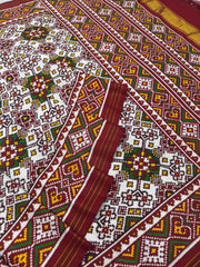 Red & white Navratna bhat Patan Patola